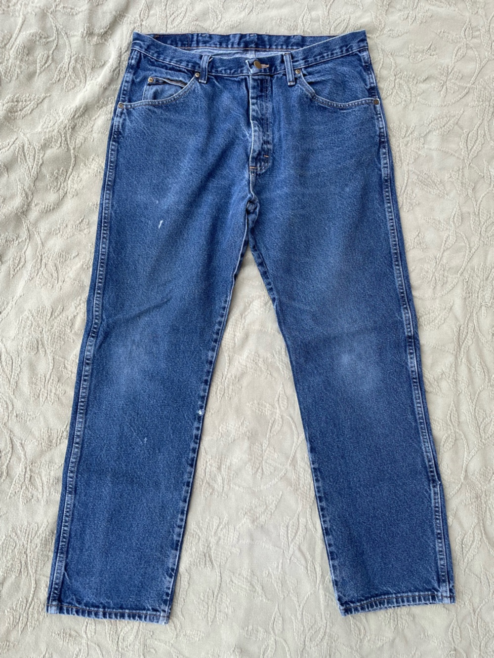 🌱5/$25🌱 Wrangler | 36x32 Regular Fit Distressed Jeans